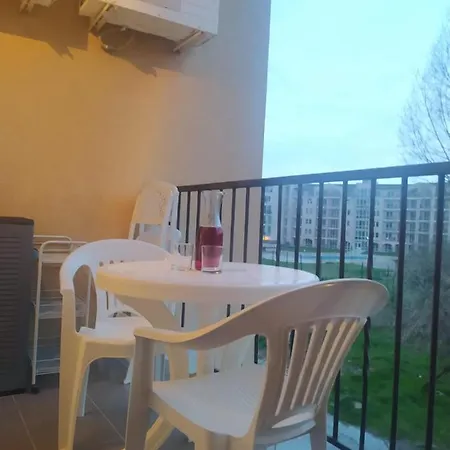 Cozy Apartament In Sunny View Central Complex Апартамент