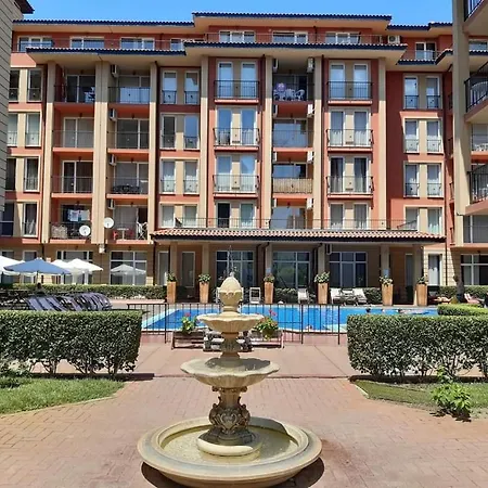 Cozy Apartament In Sunny View Central Complex Apartment